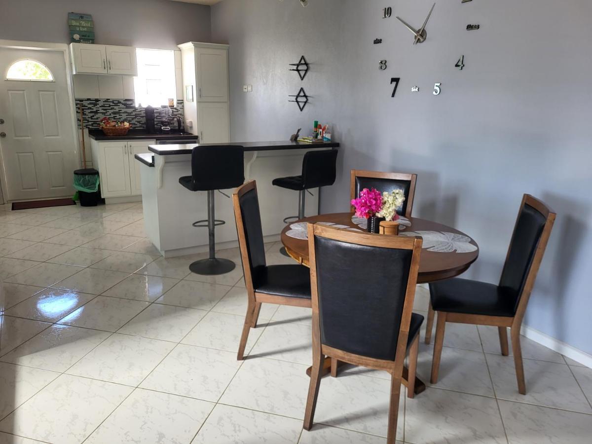 Mount Joy Getaway Villa Parham ภายนอก รูปภาพ